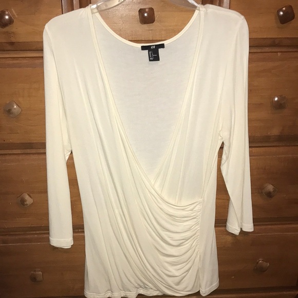 H&M Tops - Blouse H&M Tops - Blouse